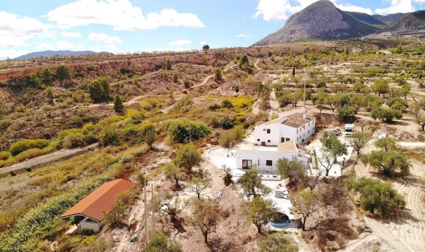 Cortijo - Reventa - Velez-Blanco -
                Velez-Blanco