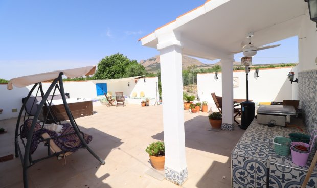 Cortijo - Reventa - Velez-Rubio -
                Velez-Rubio