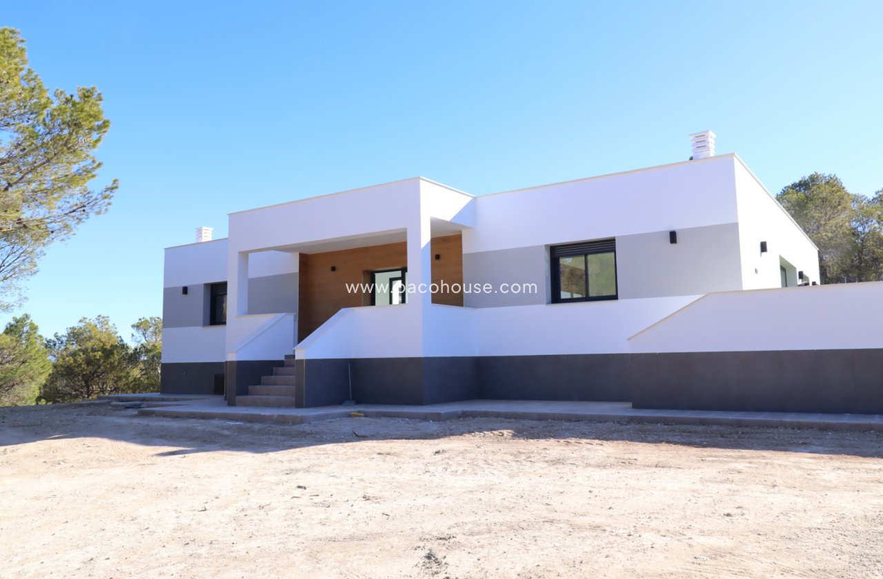 New Build - Villa -
Purias