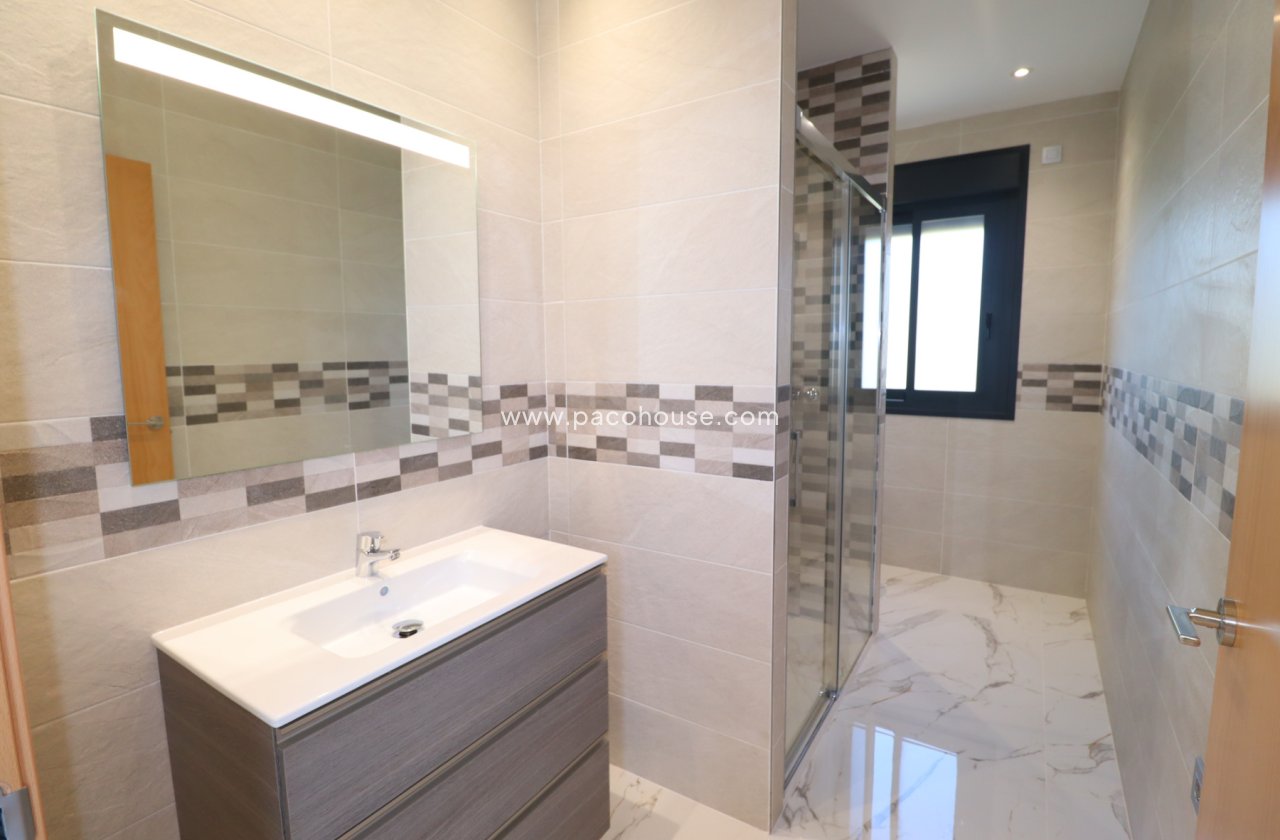 New Build - Villa -
Purias