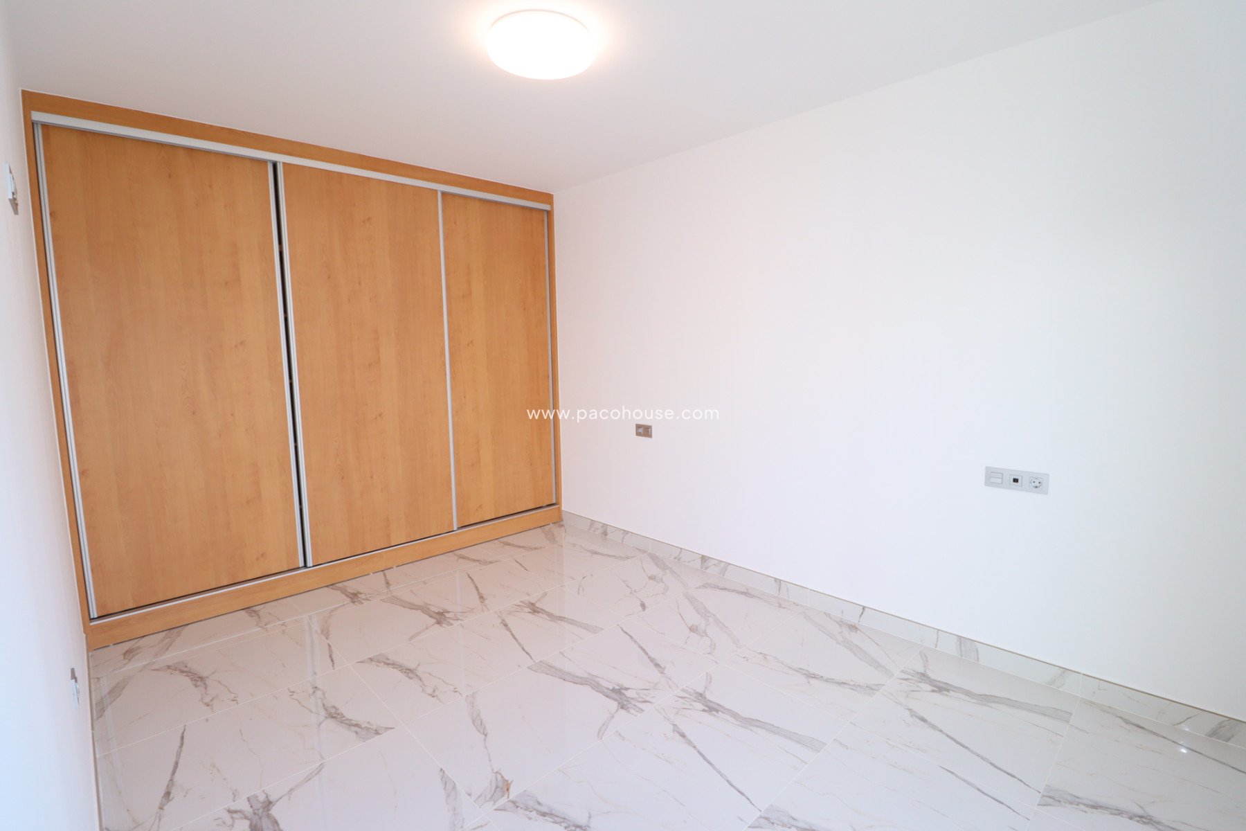 New Build - Villa -
Purias