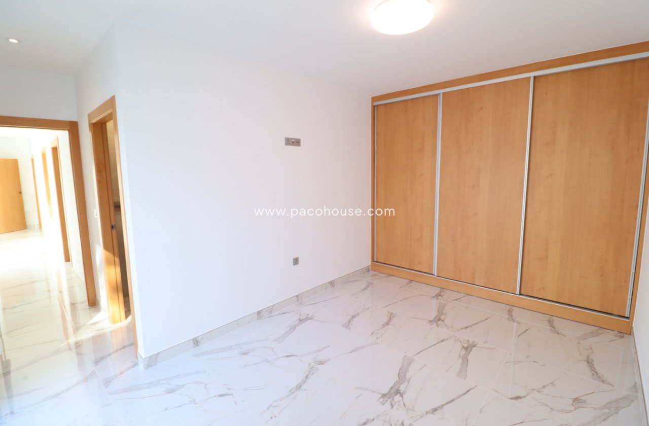 New Build - Villa -
Purias