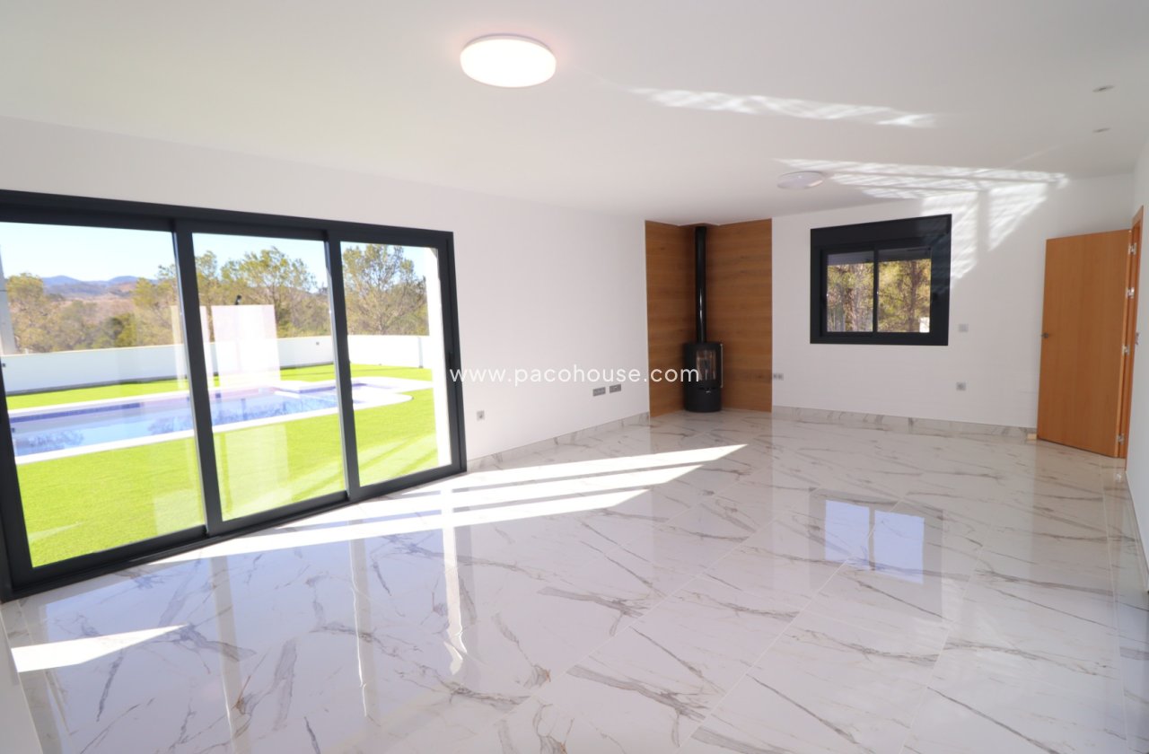 New Build - Villa -
Purias