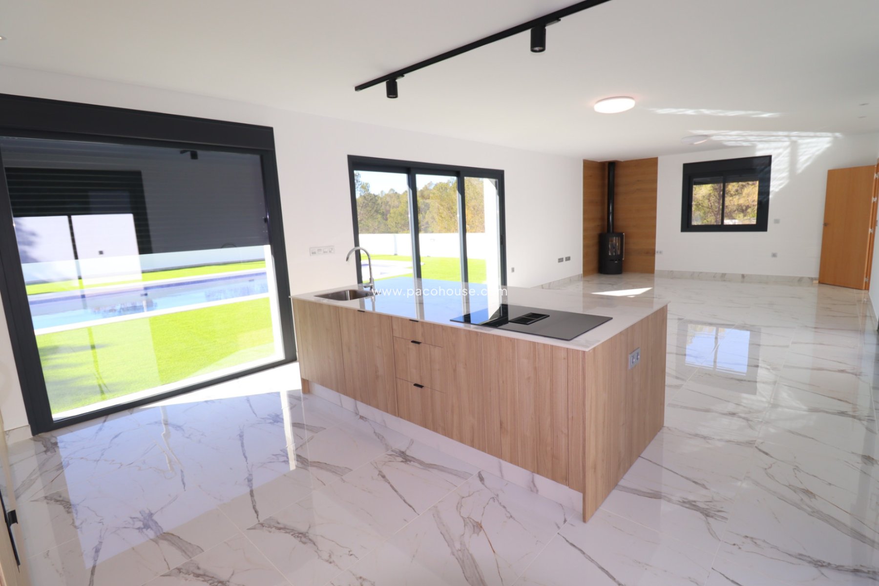 New Build - Villa -
Purias