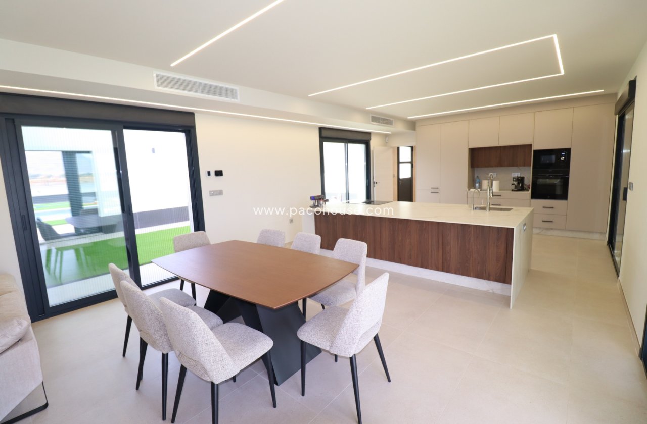 New Build - Villa -
Purias