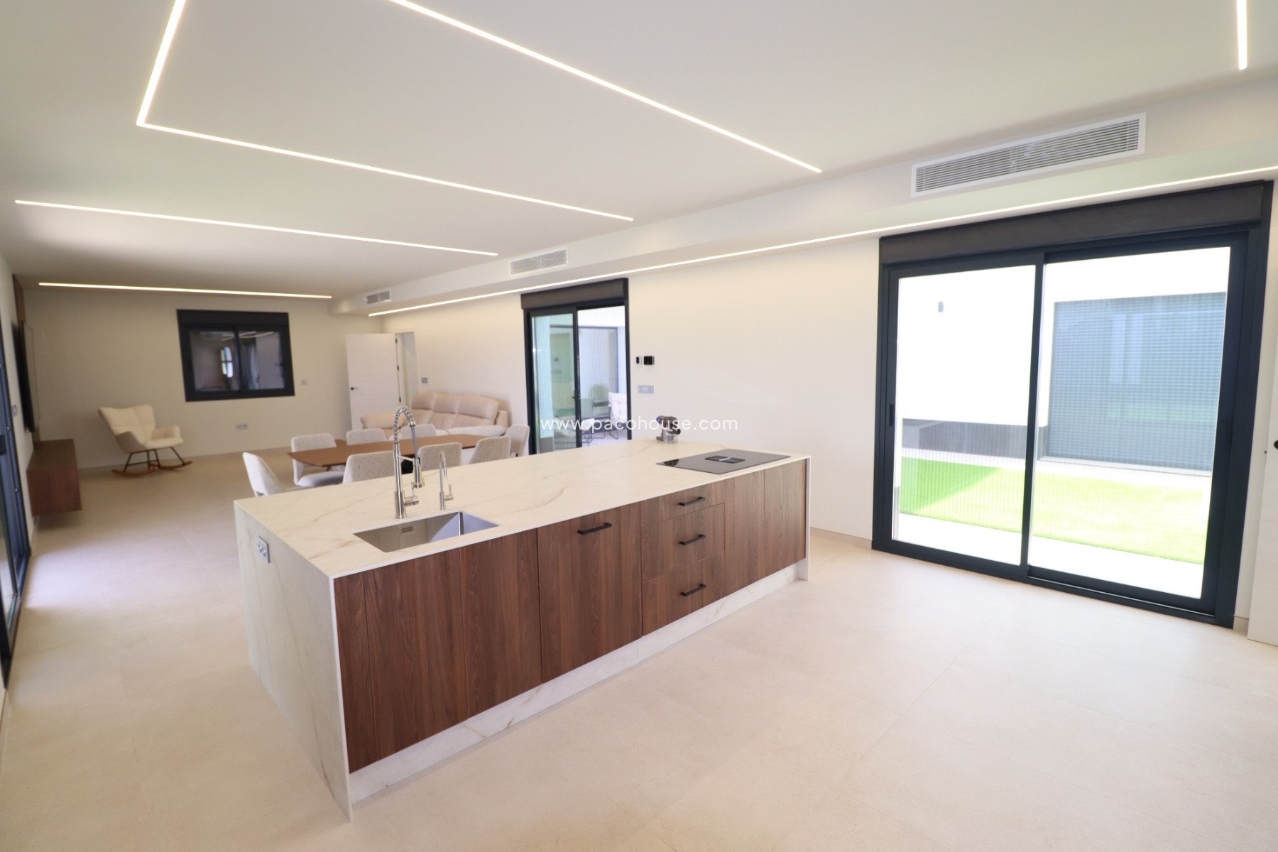 New Build - Villa -
Purias