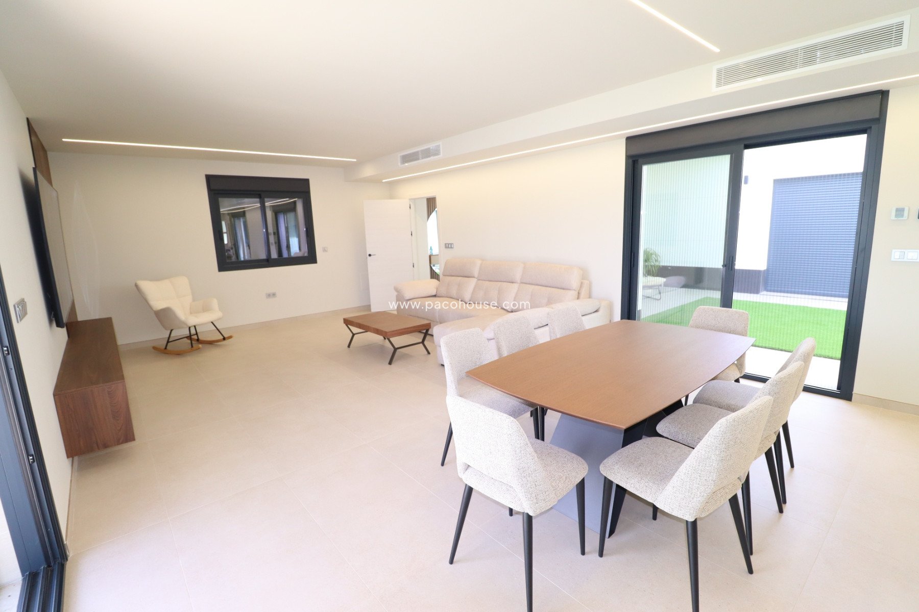 New Build - Villa -
Purias