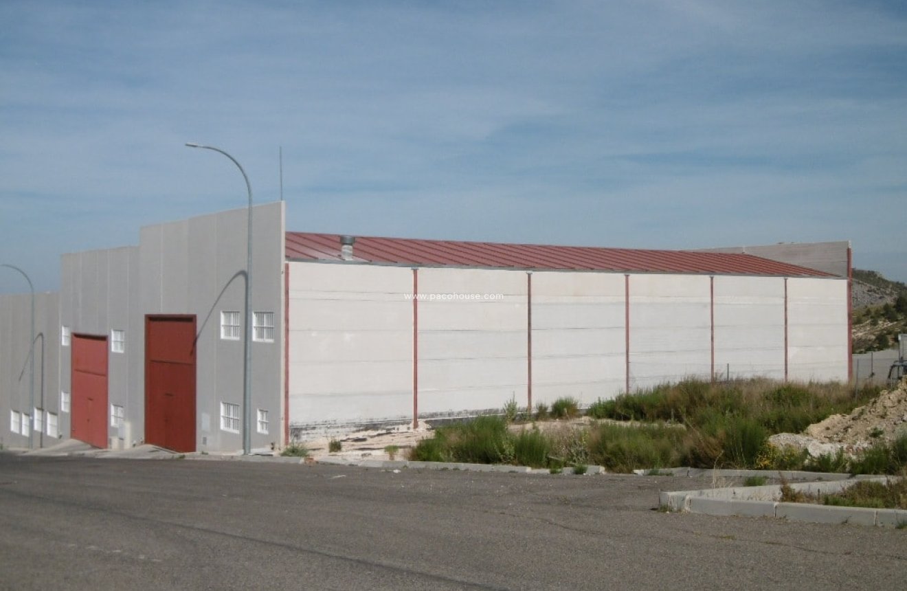 Resale - Commercial -
Velez-Rubio