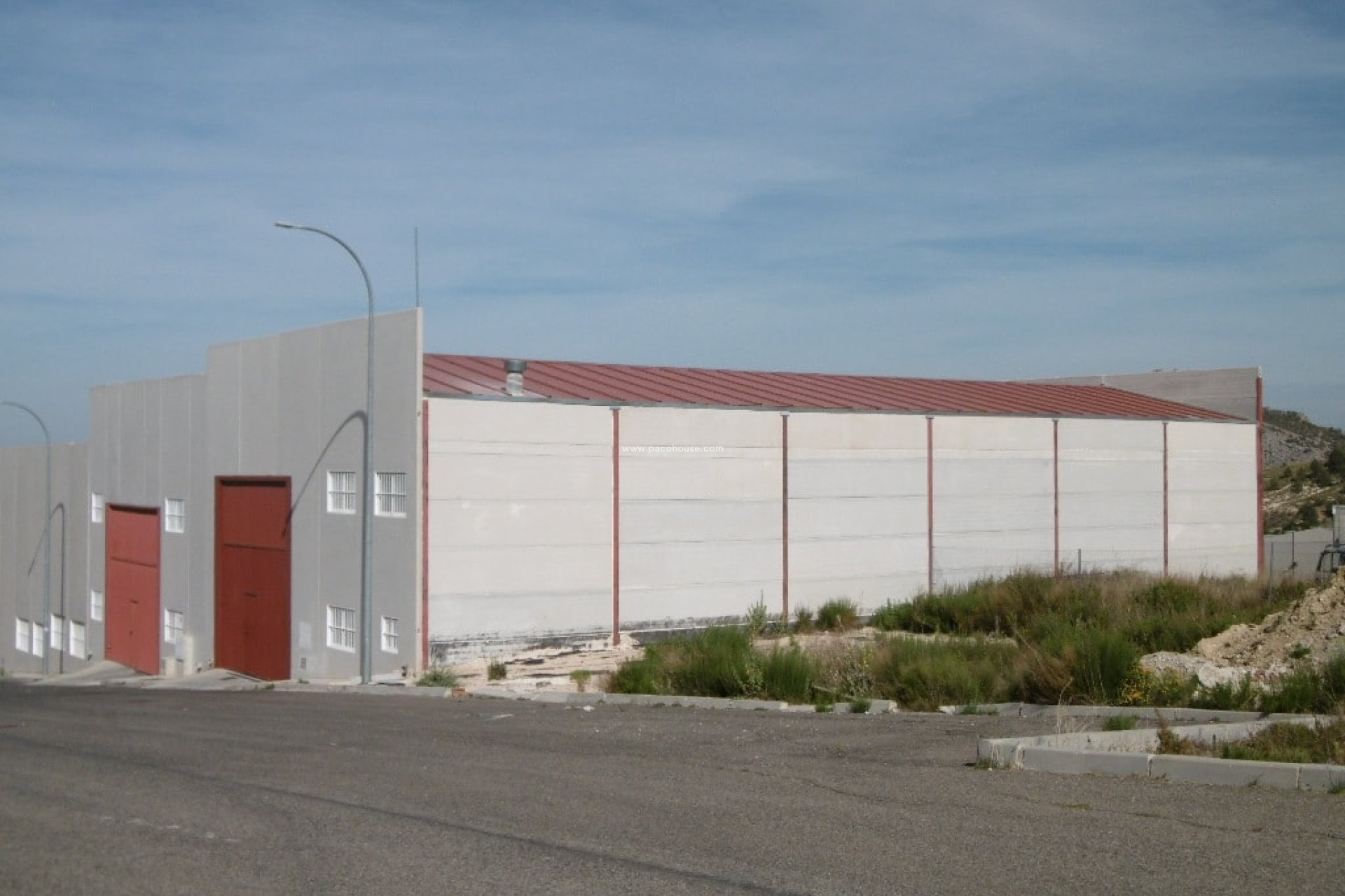 Resale - Commercial -
Velez-Rubio