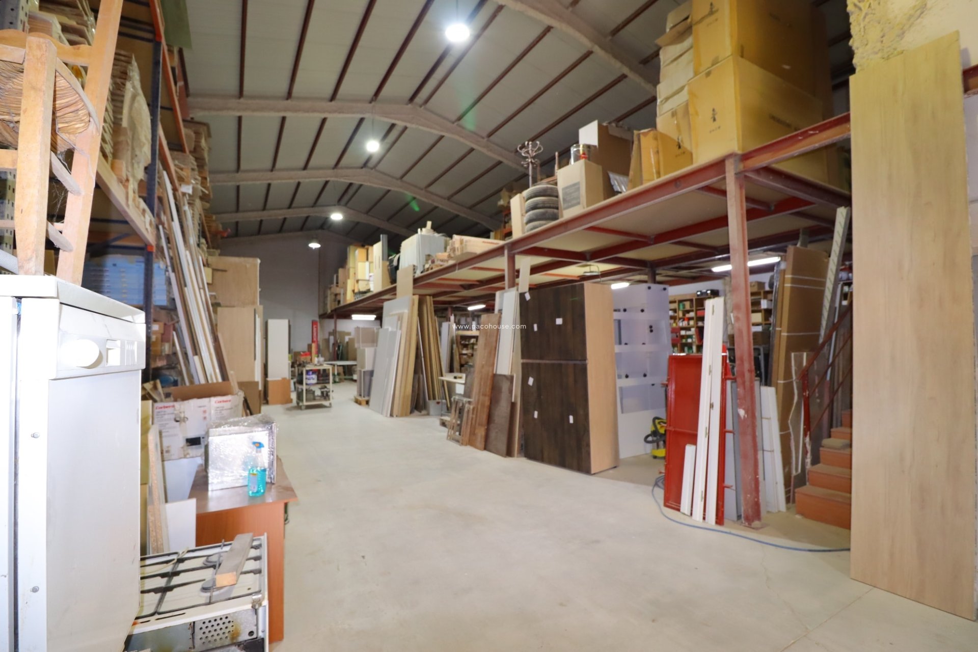 Resale - Commercial -
Velez-Rubio