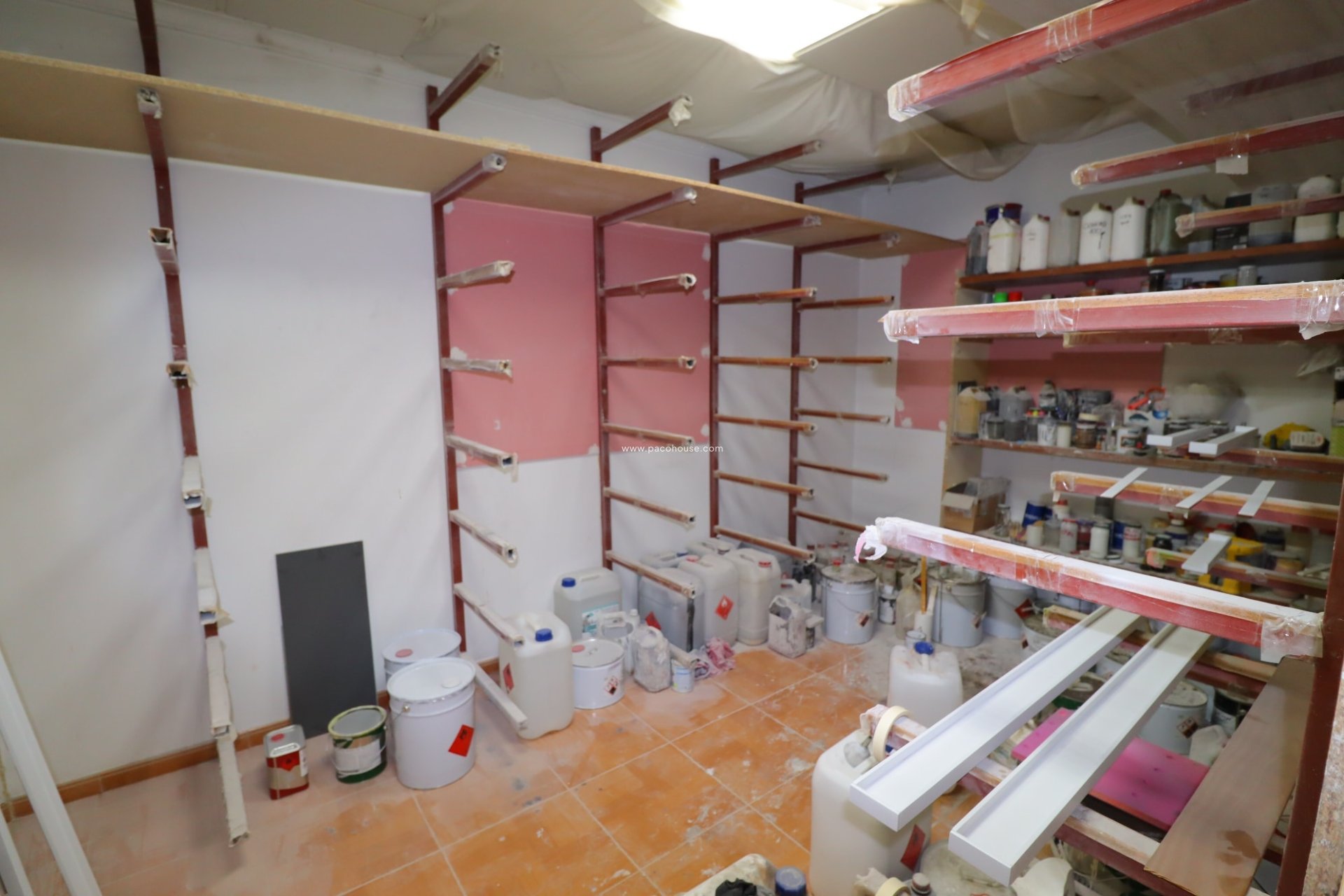 Resale - Commercial -
Velez-Rubio