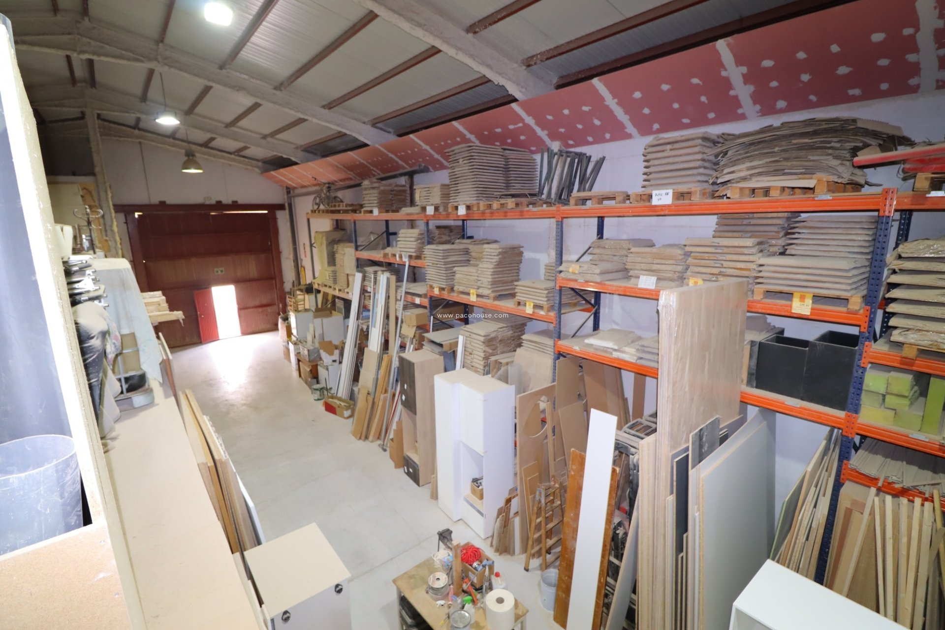 Resale - Commercial -
Velez-Rubio