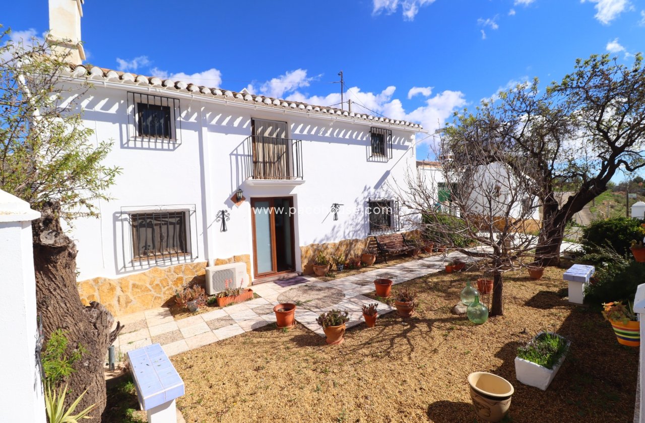 Resale - Cortijo -
Chirivel