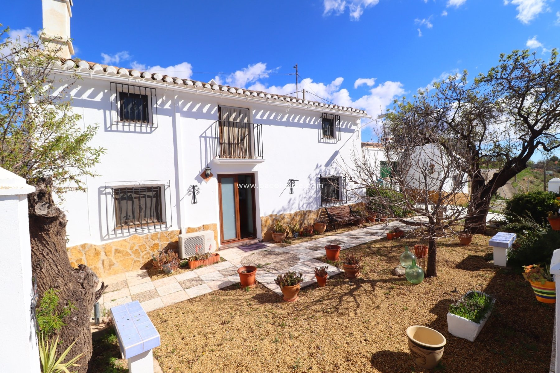 Resale - Cortijo -
Chirivel