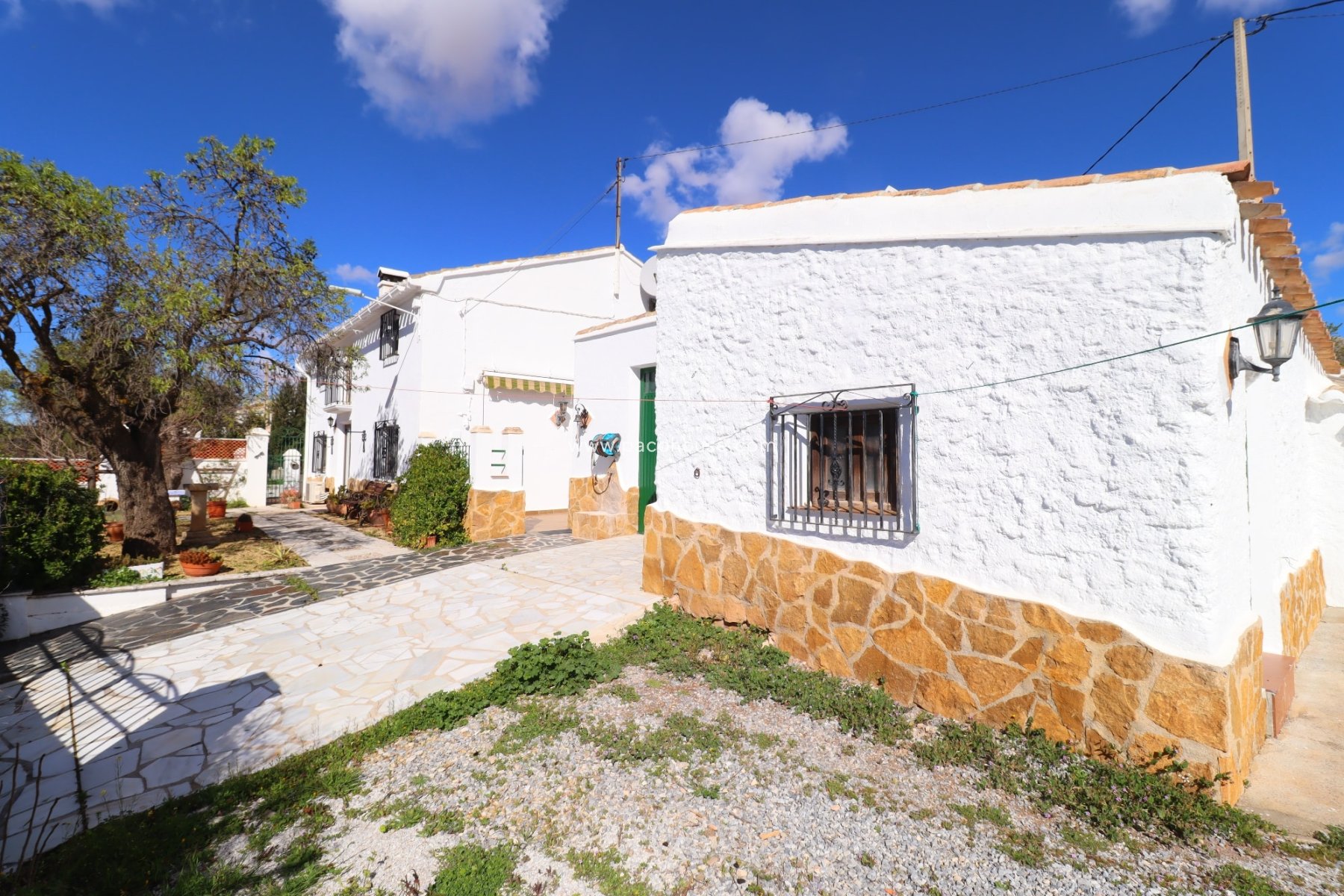 Resale - Cortijo -
Chirivel