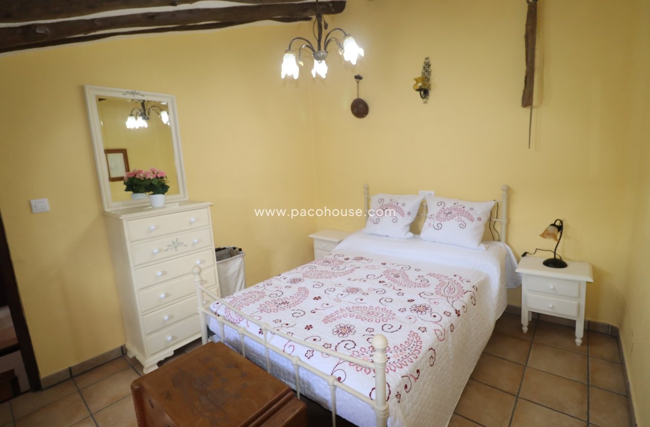 Resale - Cortijo -
Chirivel