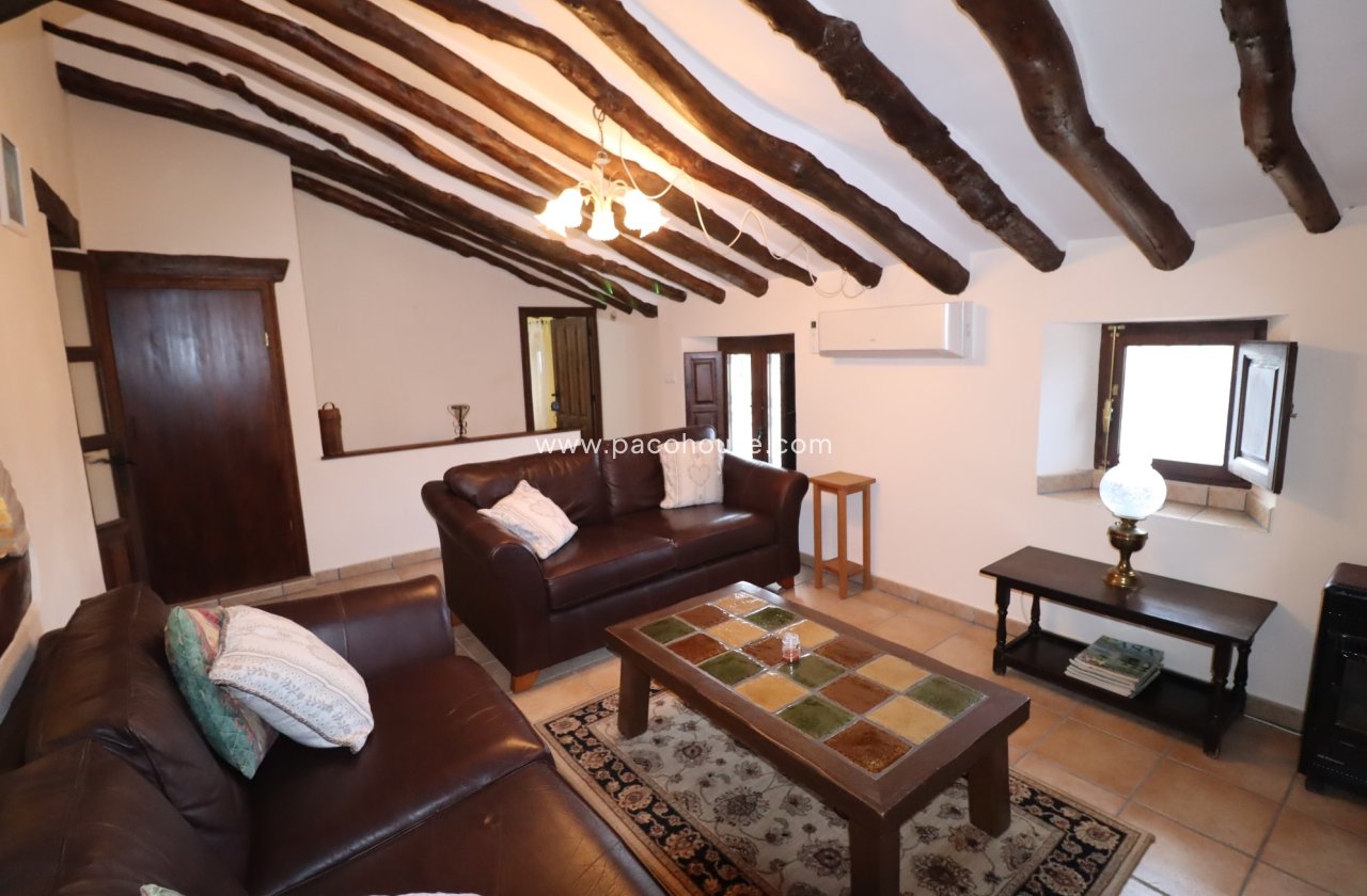 Resale - Cortijo -
Chirivel