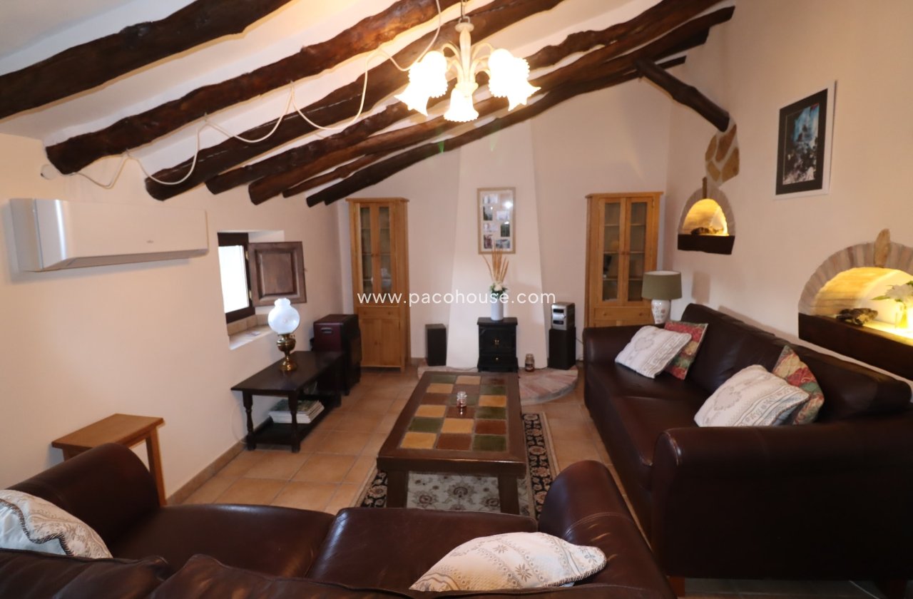 Resale - Cortijo -
Chirivel