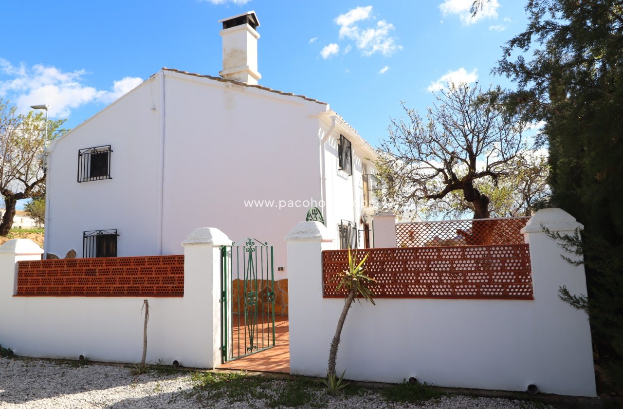 Resale - Cortijo -
Chirivel