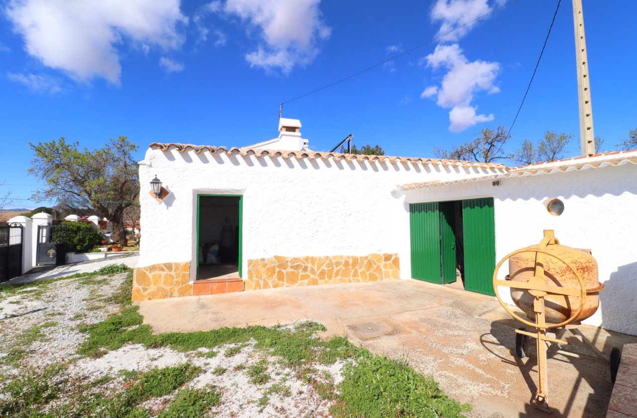 Resale - Cortijo -
Chirivel