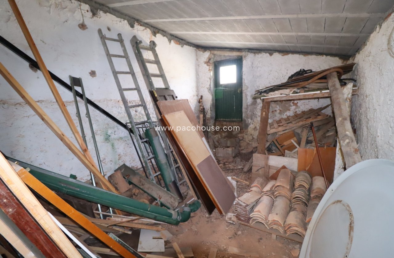 Resale - Cortijo -
Chirivel