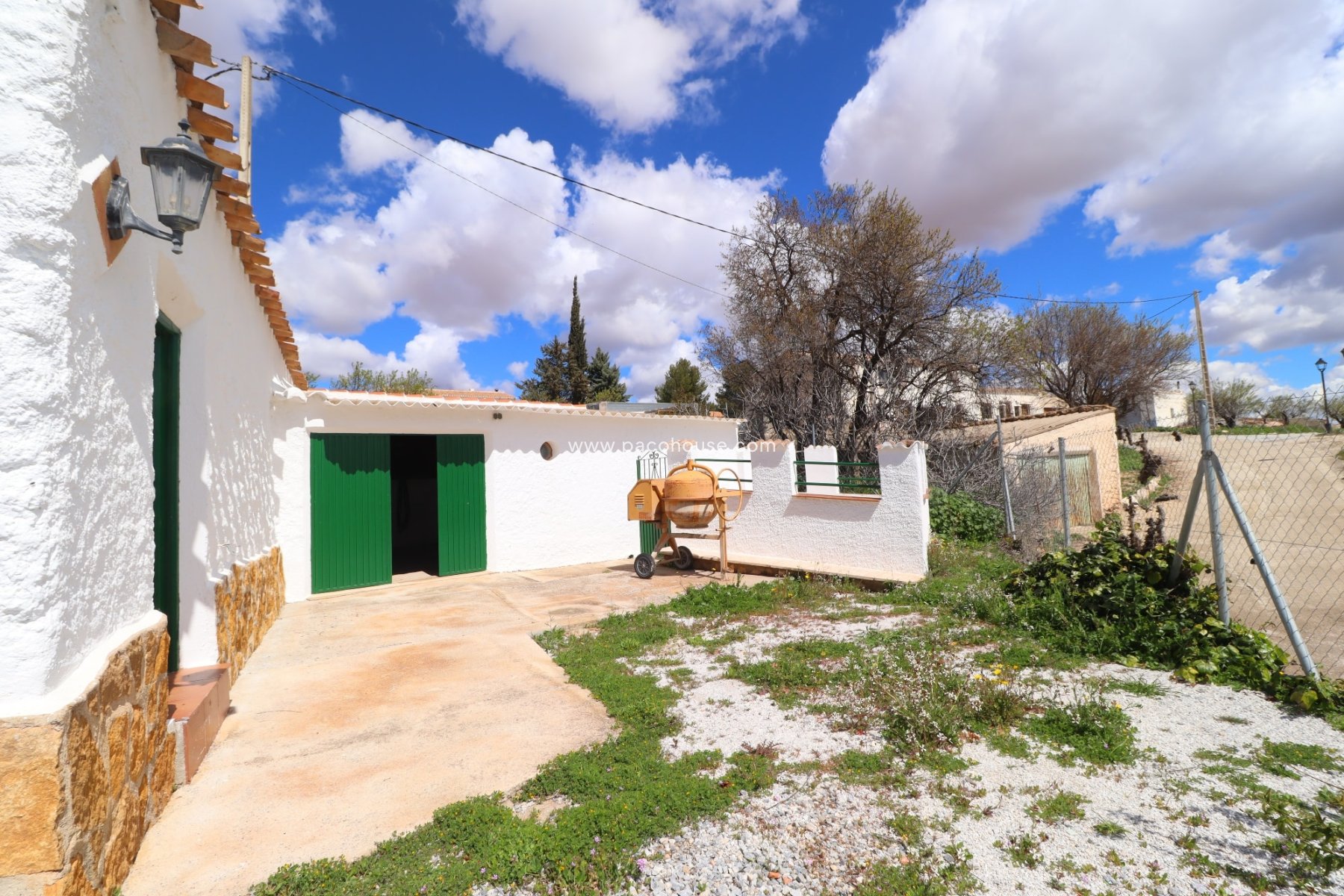 Resale - Cortijo -
Chirivel