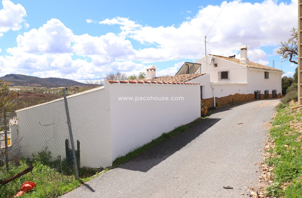 Resale - Cortijo -
Chirivel