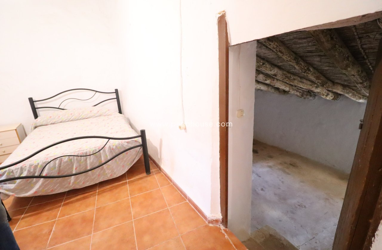 Resale - Cortijo -
Chirivel