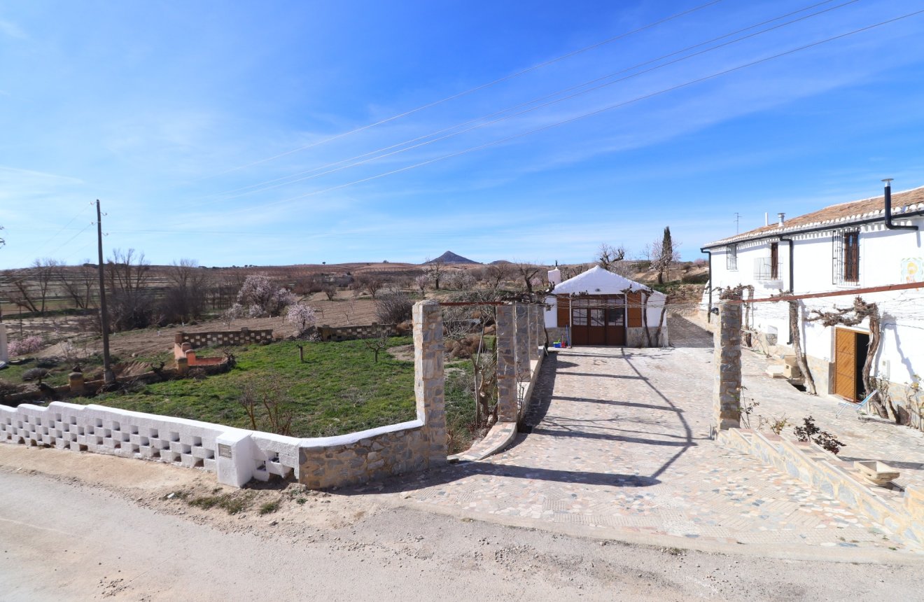 Resale - Cortijo -
Chirivel