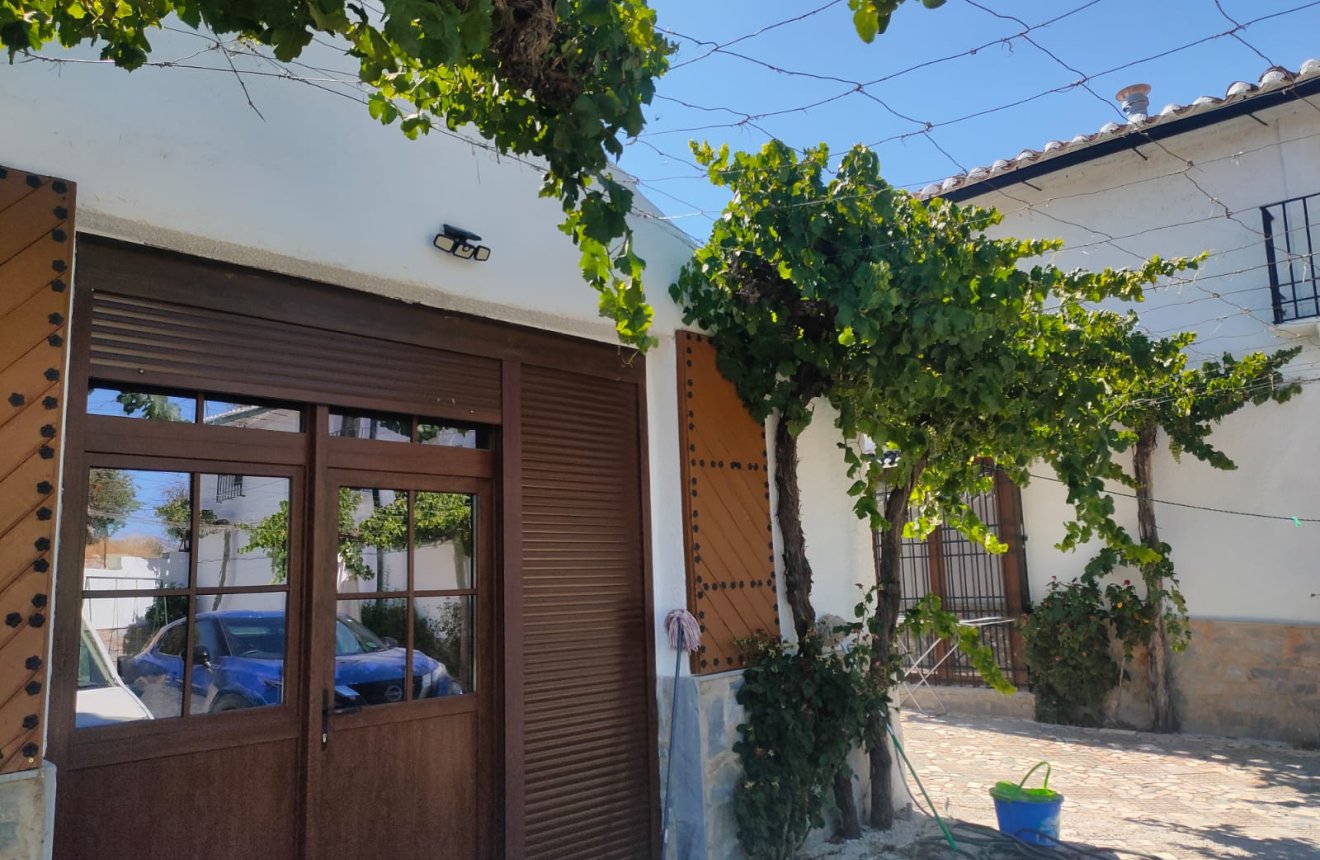 Resale - Cortijo -
Chirivel