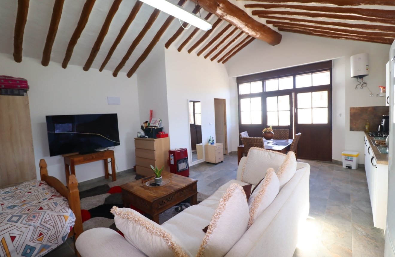 Resale - Cortijo -
Chirivel