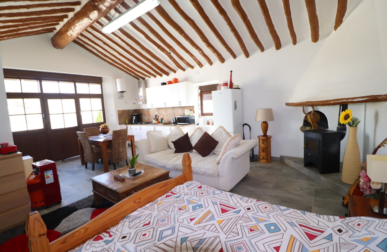 Resale - Cortijo -
Chirivel