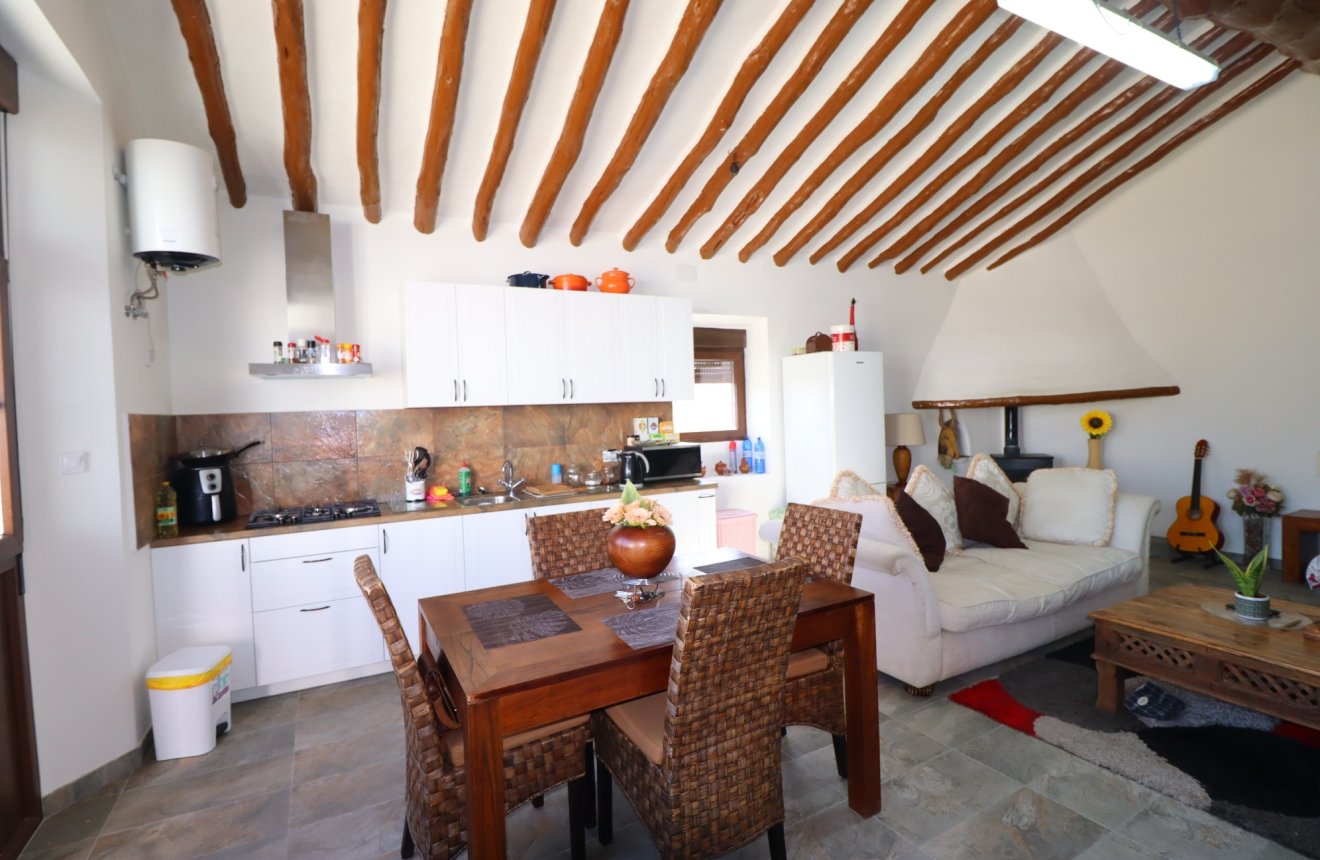 Resale - Cortijo -
Chirivel