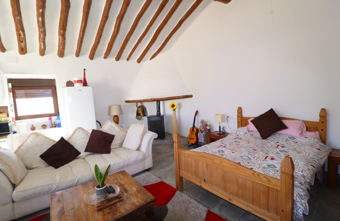 Resale - Cortijo -
Chirivel