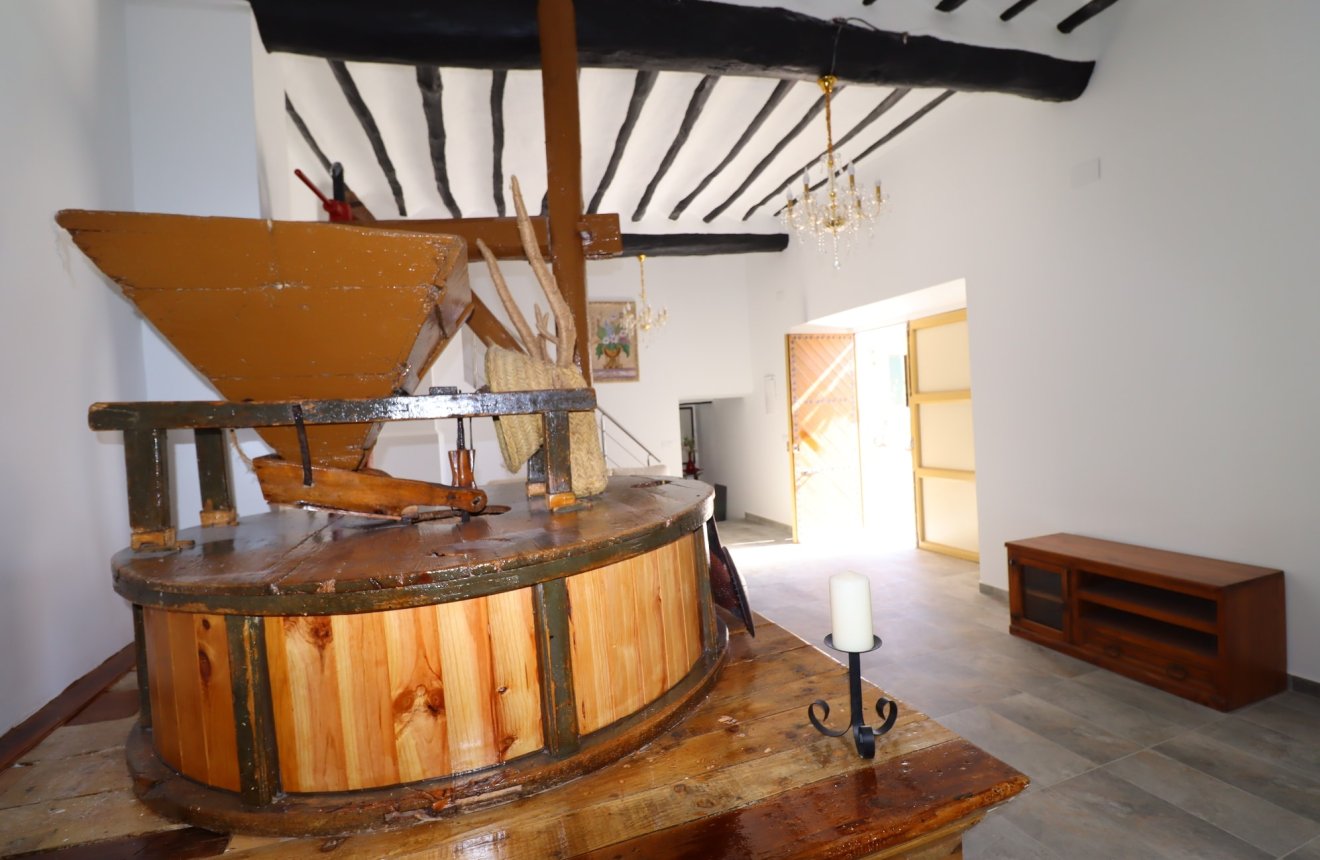 Resale - Cortijo -
Chirivel