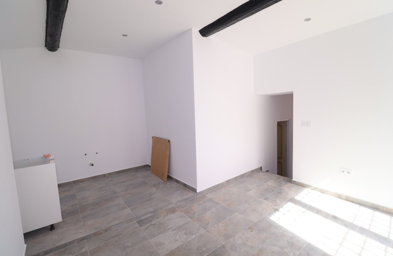 Resale - Cortijo -
Chirivel