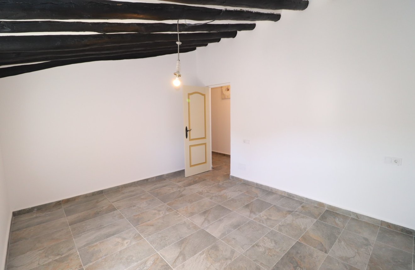 Resale - Cortijo -
Chirivel