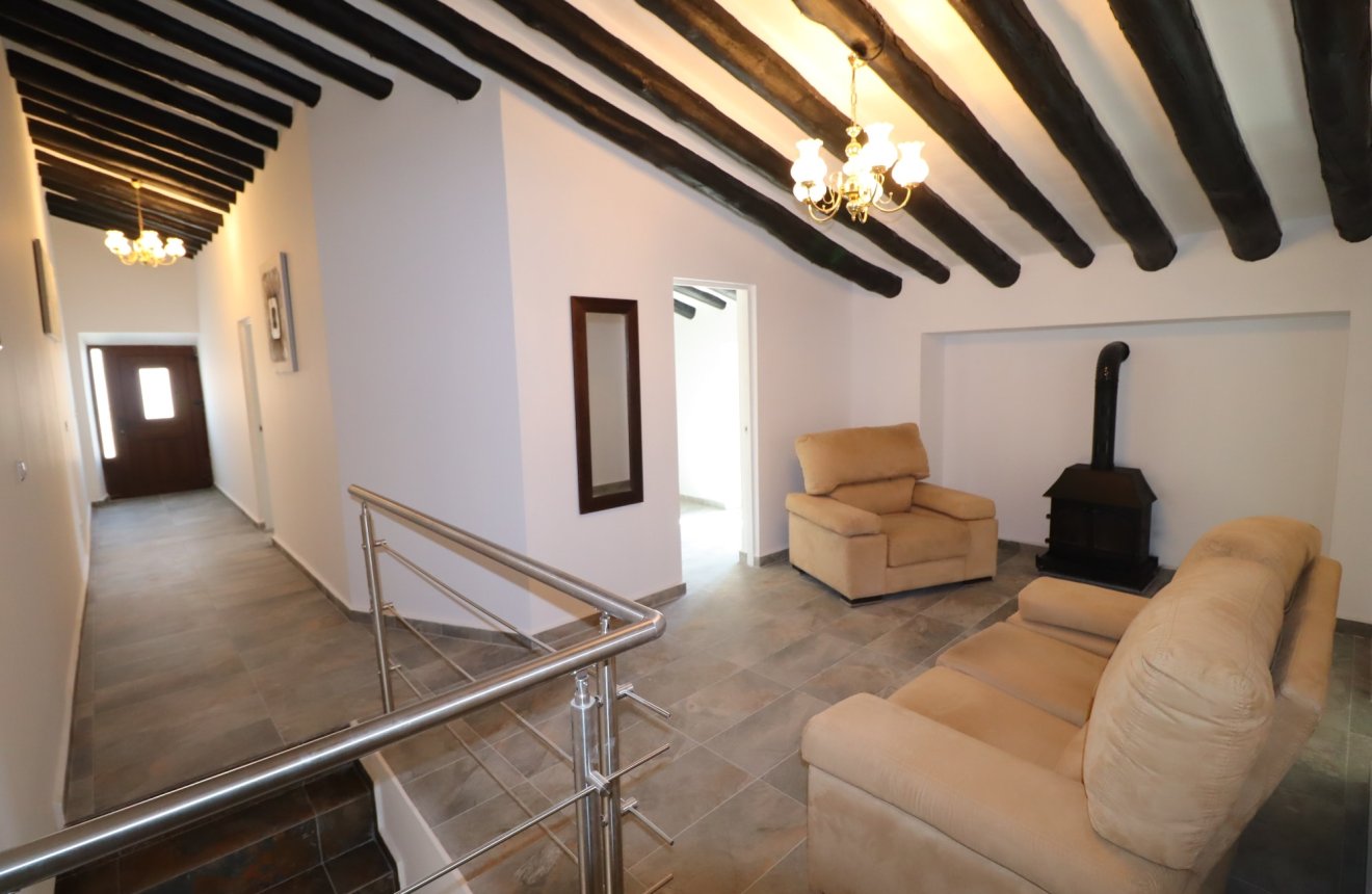 Resale - Cortijo -
Chirivel