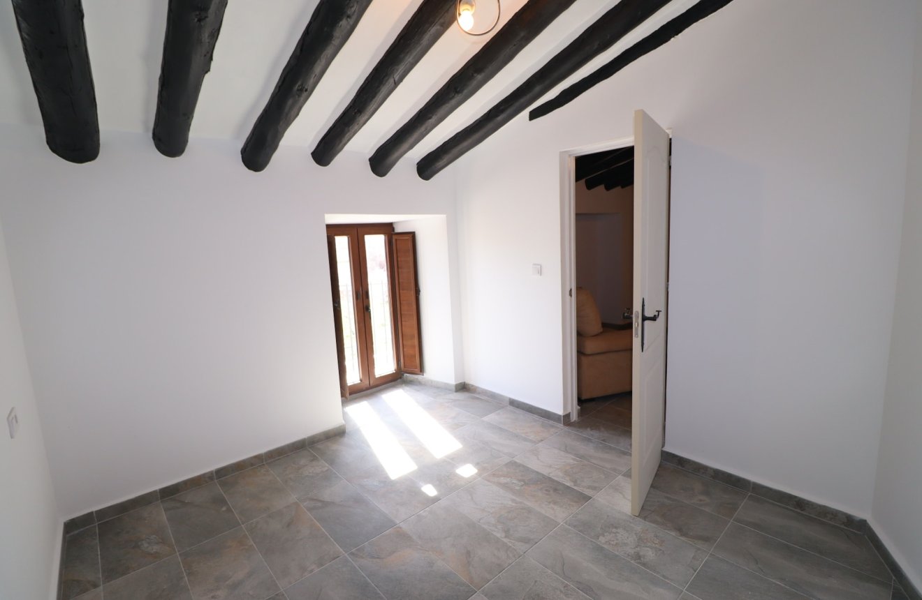 Resale - Cortijo -
Chirivel