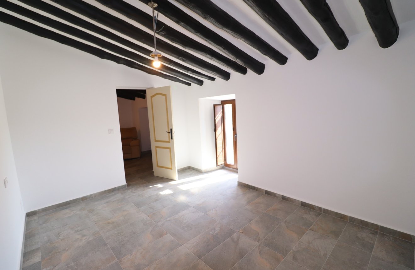 Resale - Cortijo -
Chirivel