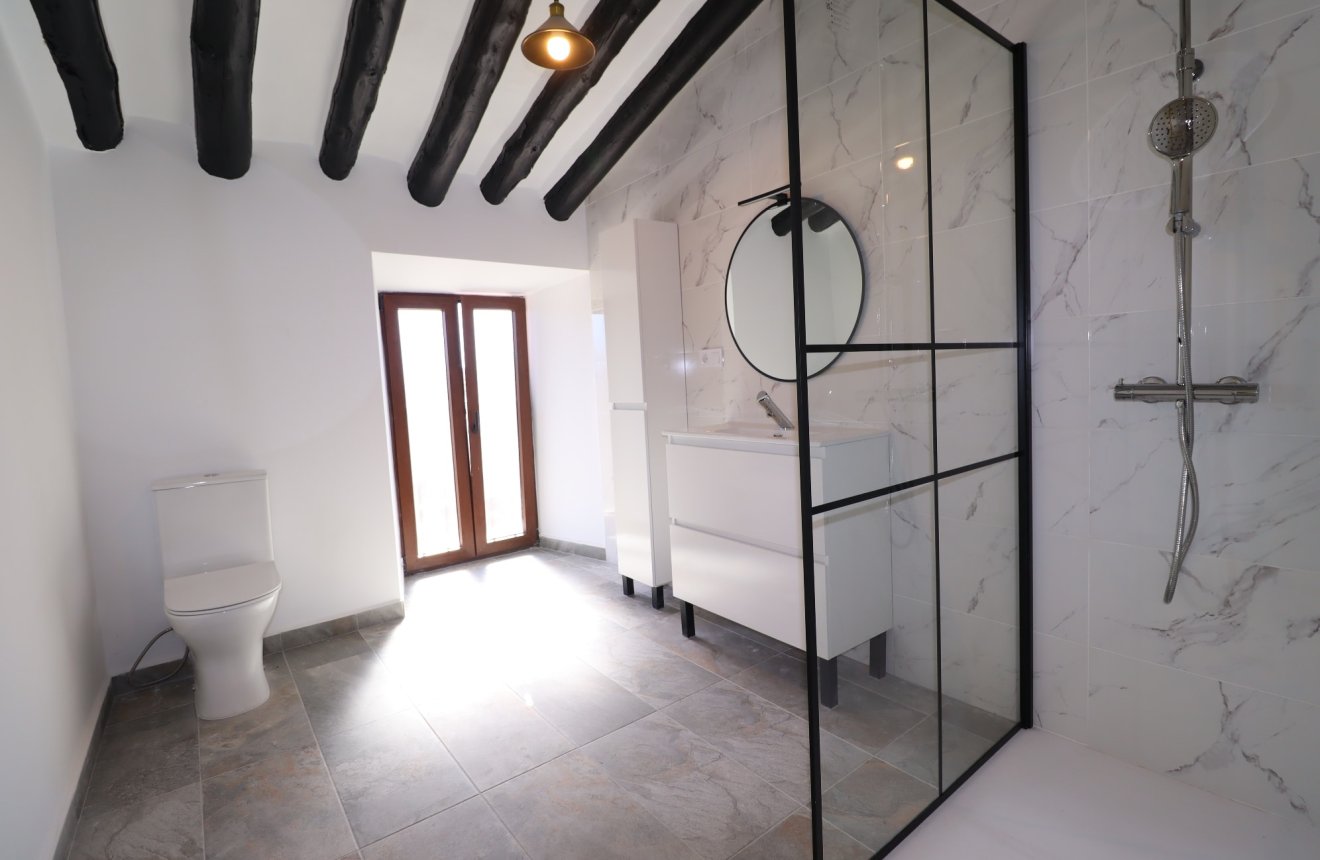 Resale - Cortijo -
Chirivel