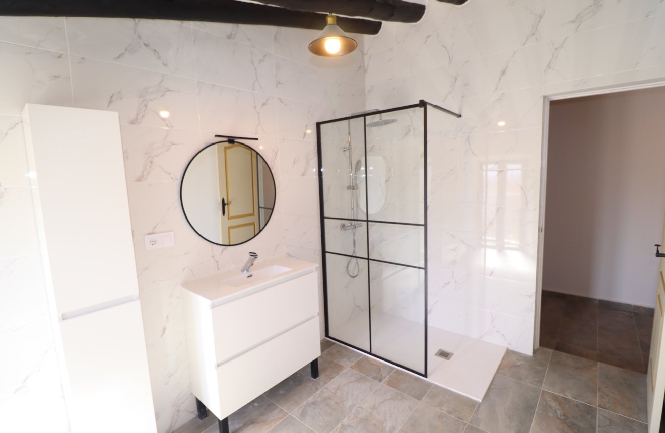 Resale - Cortijo -
Chirivel