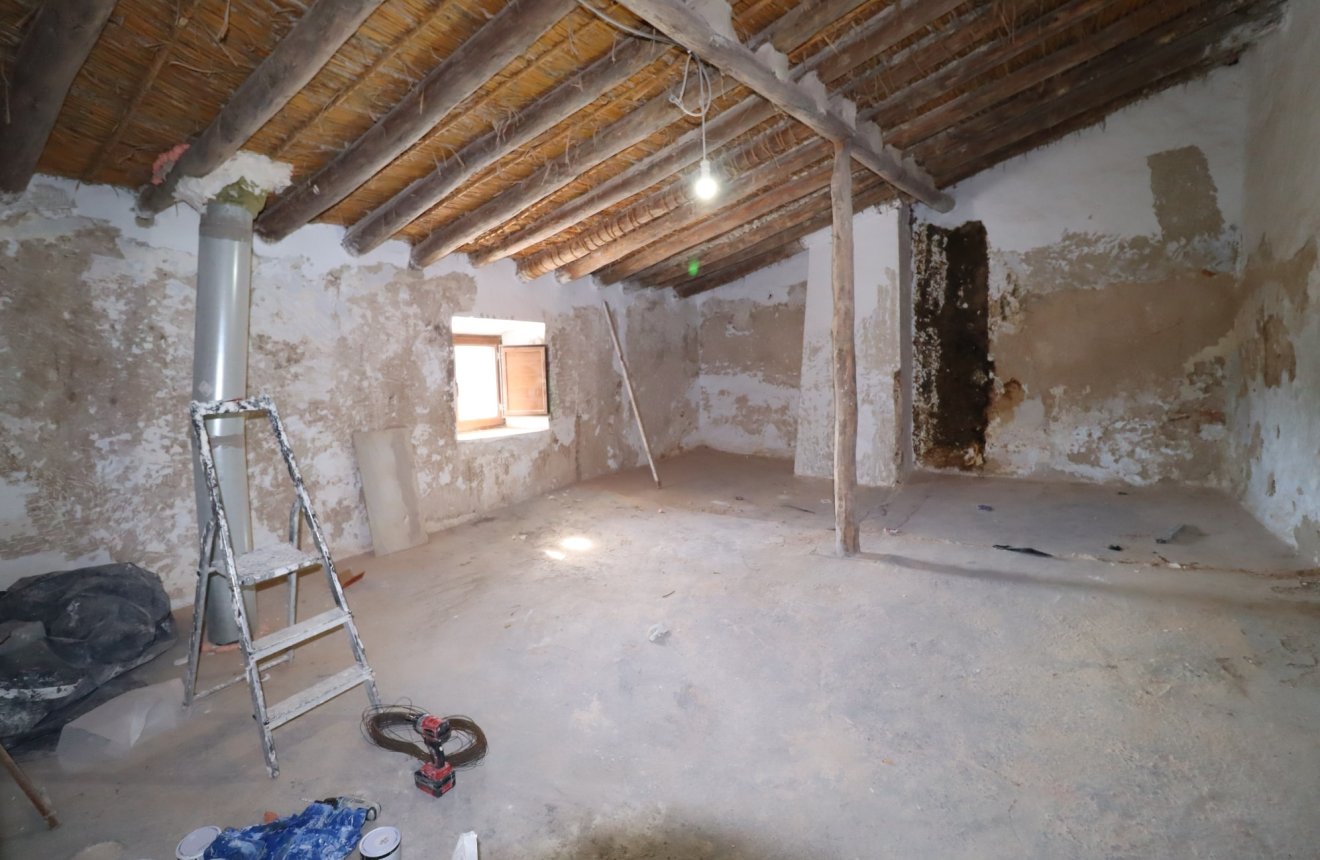 Resale - Cortijo -
Chirivel