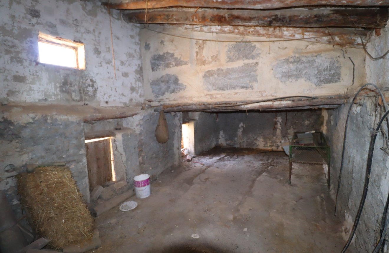 Resale - Cortijo -
Chirivel