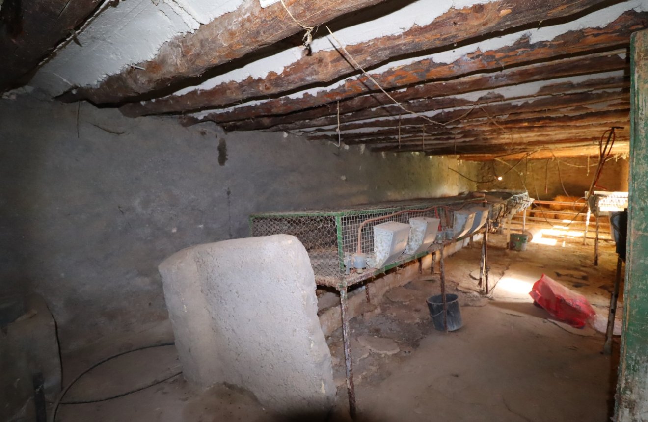 Resale - Cortijo -
Chirivel