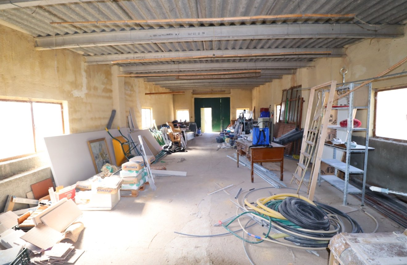 Resale - Cortijo -
Chirivel