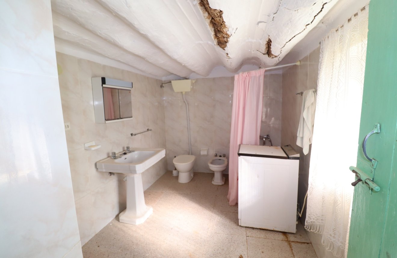 Resale - Cortijo -
Chirivel