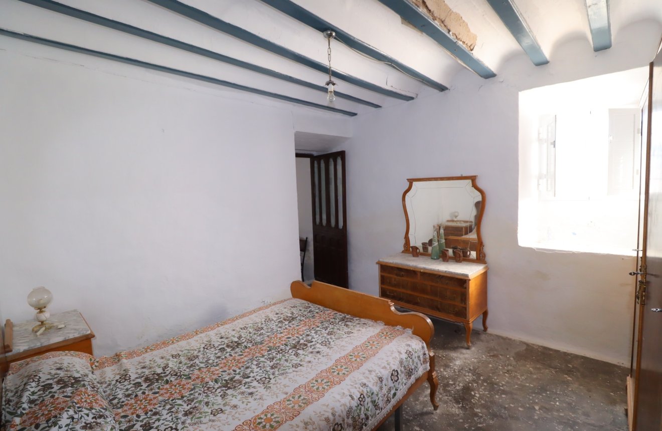 Resale - Cortijo -
Chirivel