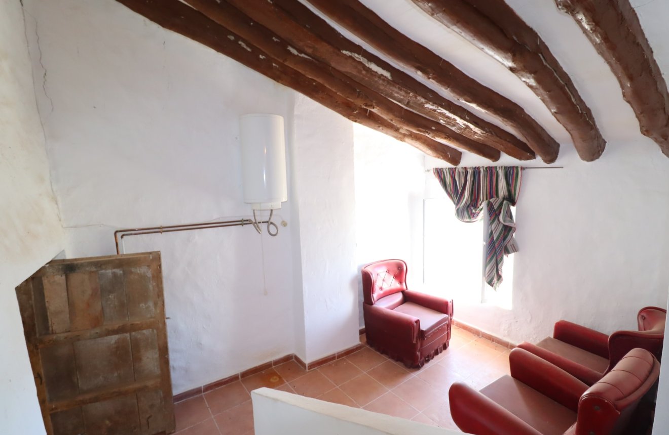 Resale - Cortijo -
Chirivel