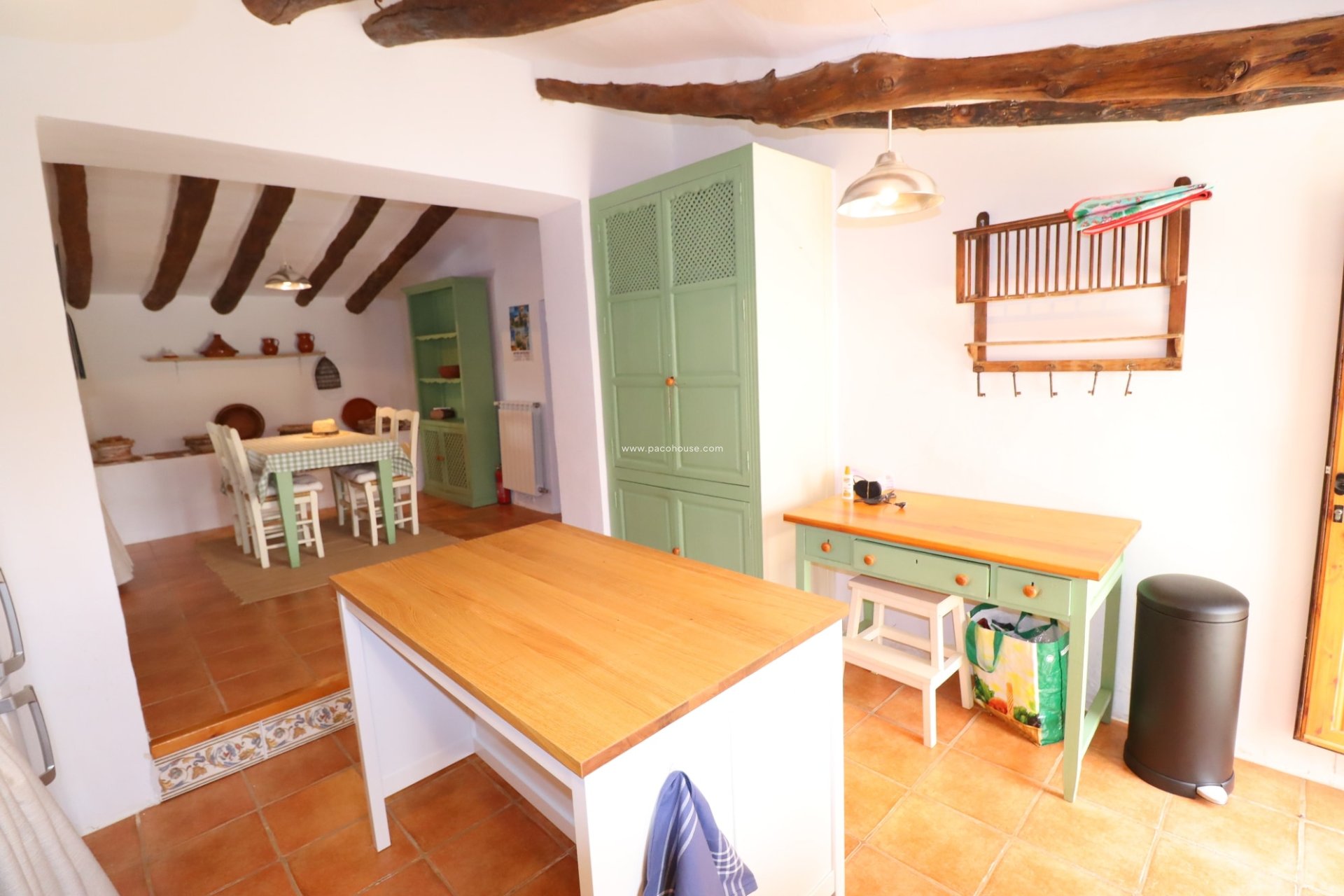 Resale - Cortijo -
La Parroquia